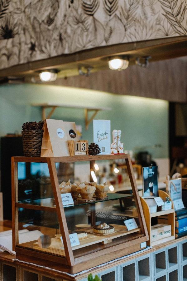 Pine Cafe'&Bed Hotel Пра Након Си Аютая Екстериор снимка