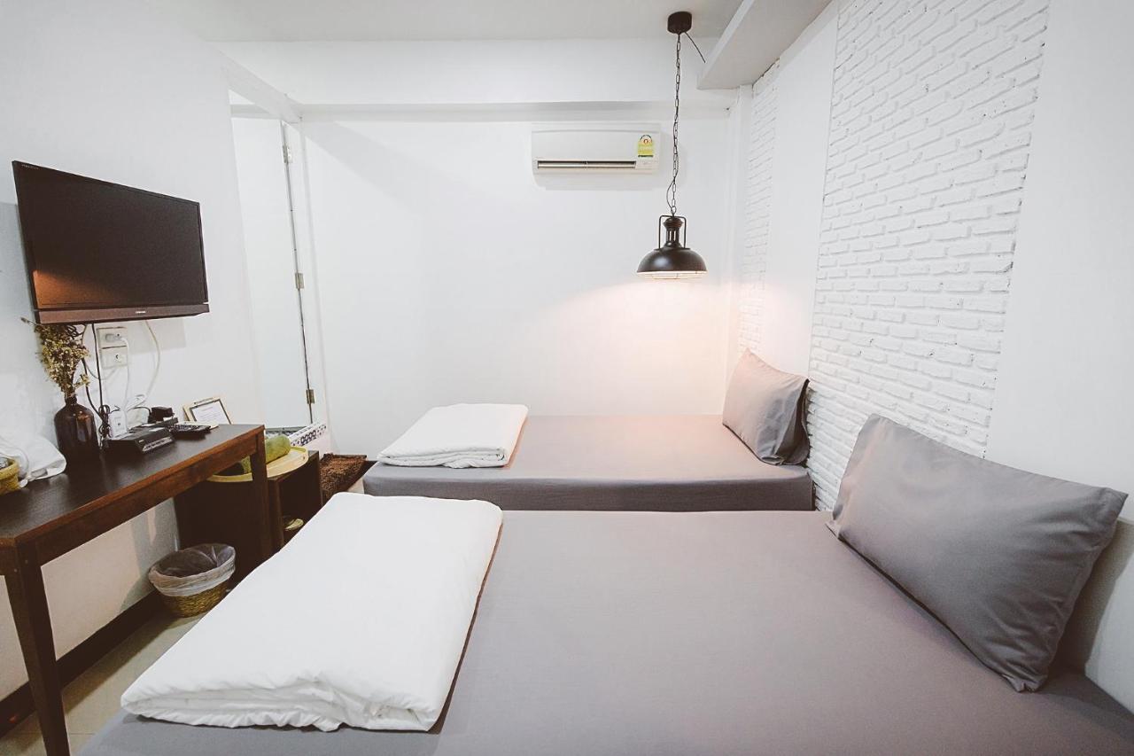 Pine Cafe'&Bed Hotel Пра Након Си Аютая Екстериор снимка