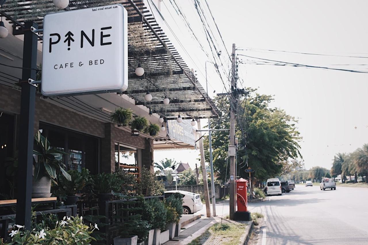 Pine Cafe'&Bed Hotel Пра Након Си Аютая Екстериор снимка